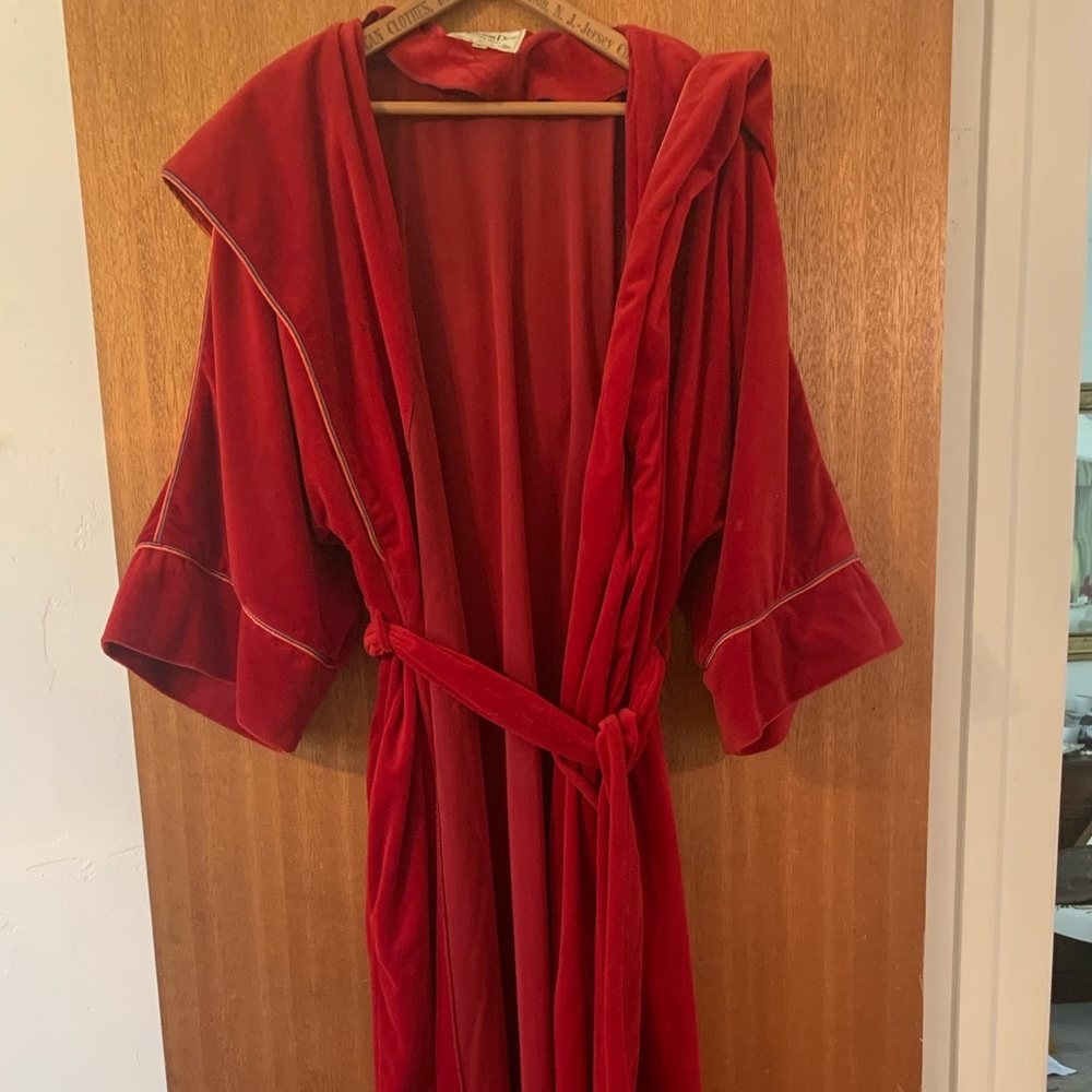 Vintage Dior Bathrobe!